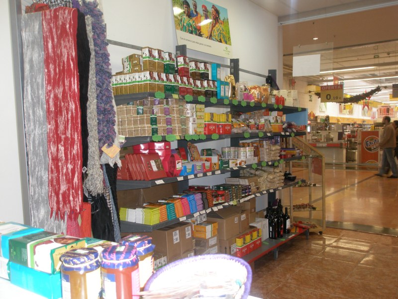 Tienda de Comercio Justo en el Centro Comercial Nueva Condomina ...